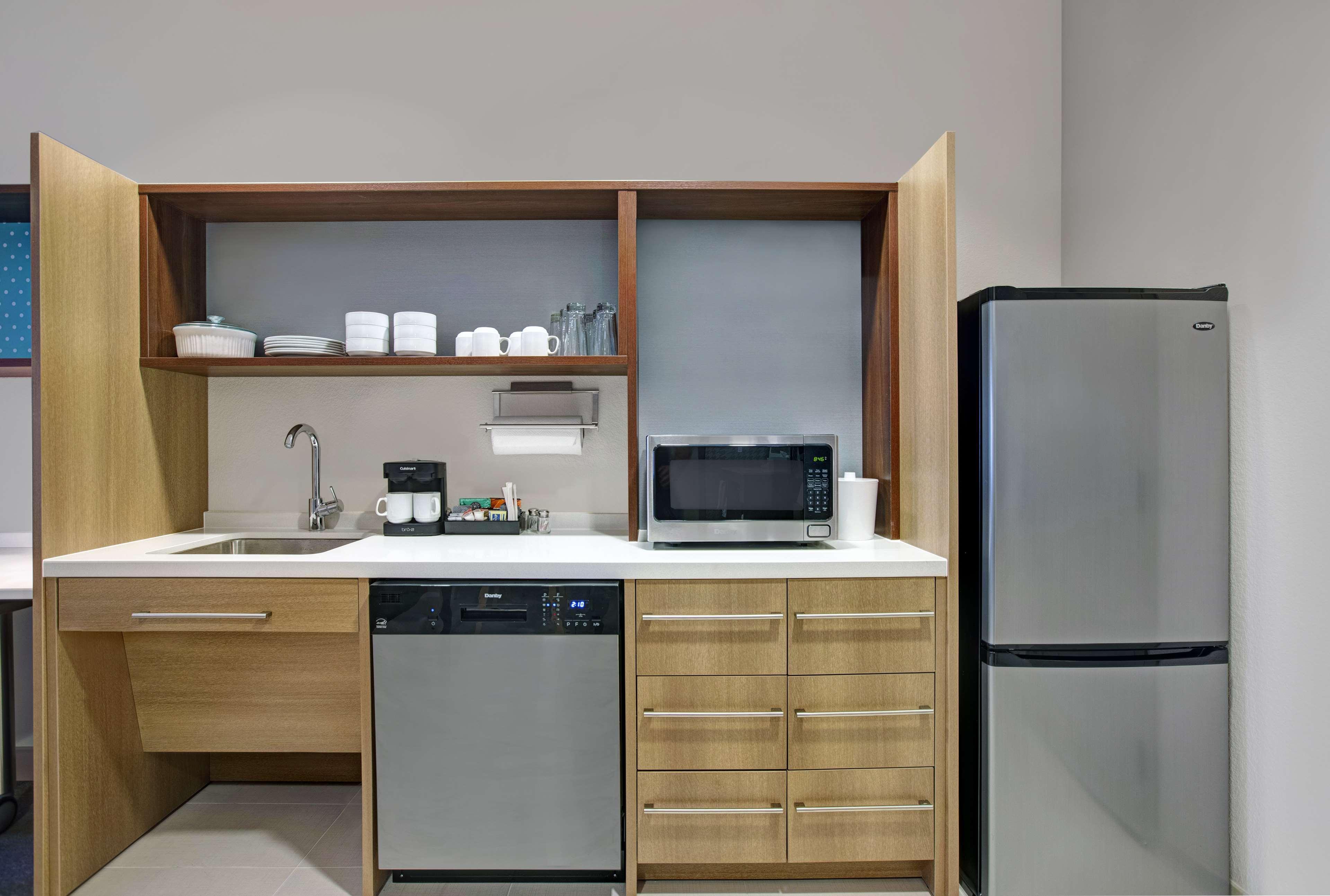 Home2 Suites By Hilton Richmond Buitenkant foto