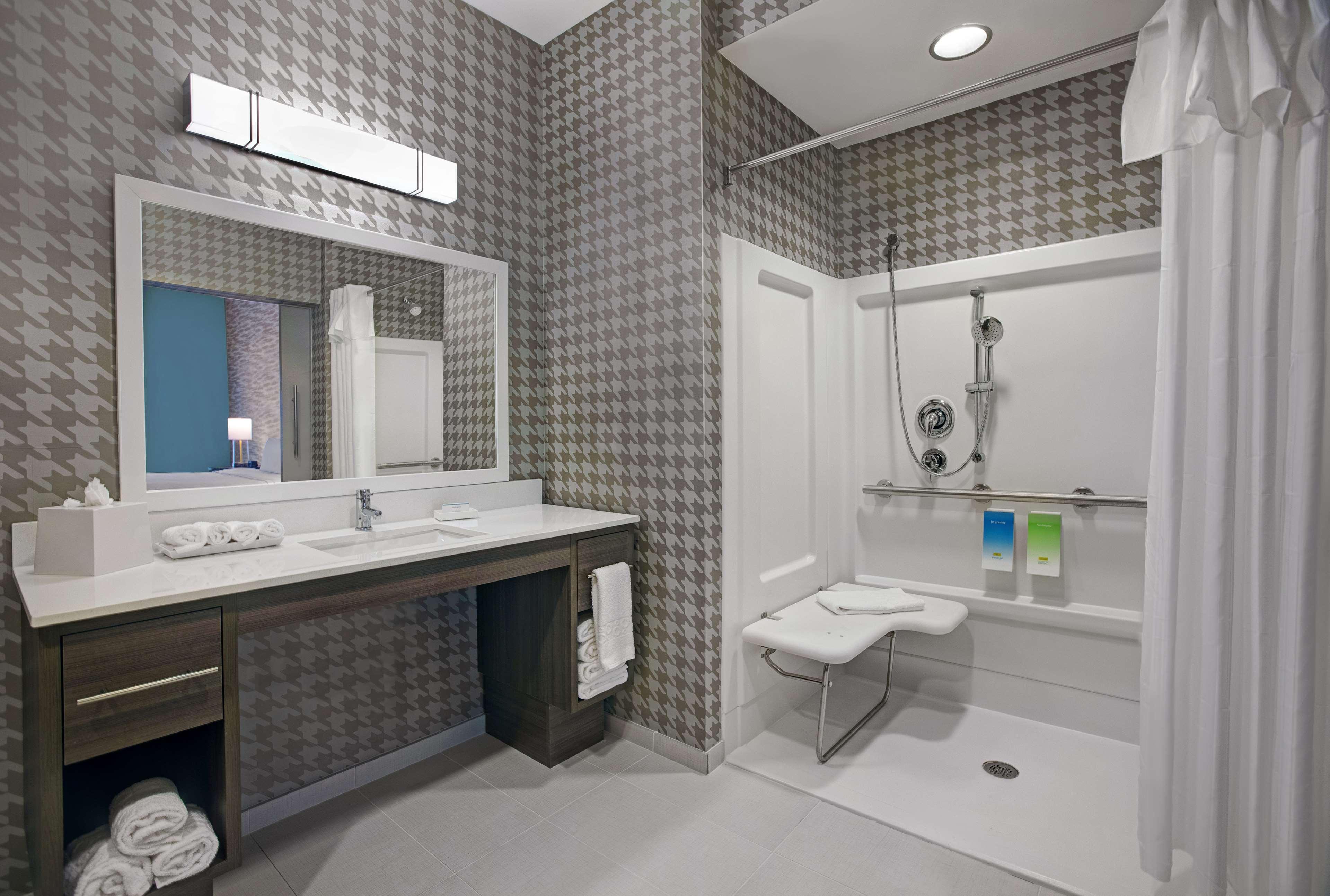Home2 Suites By Hilton Richmond Buitenkant foto