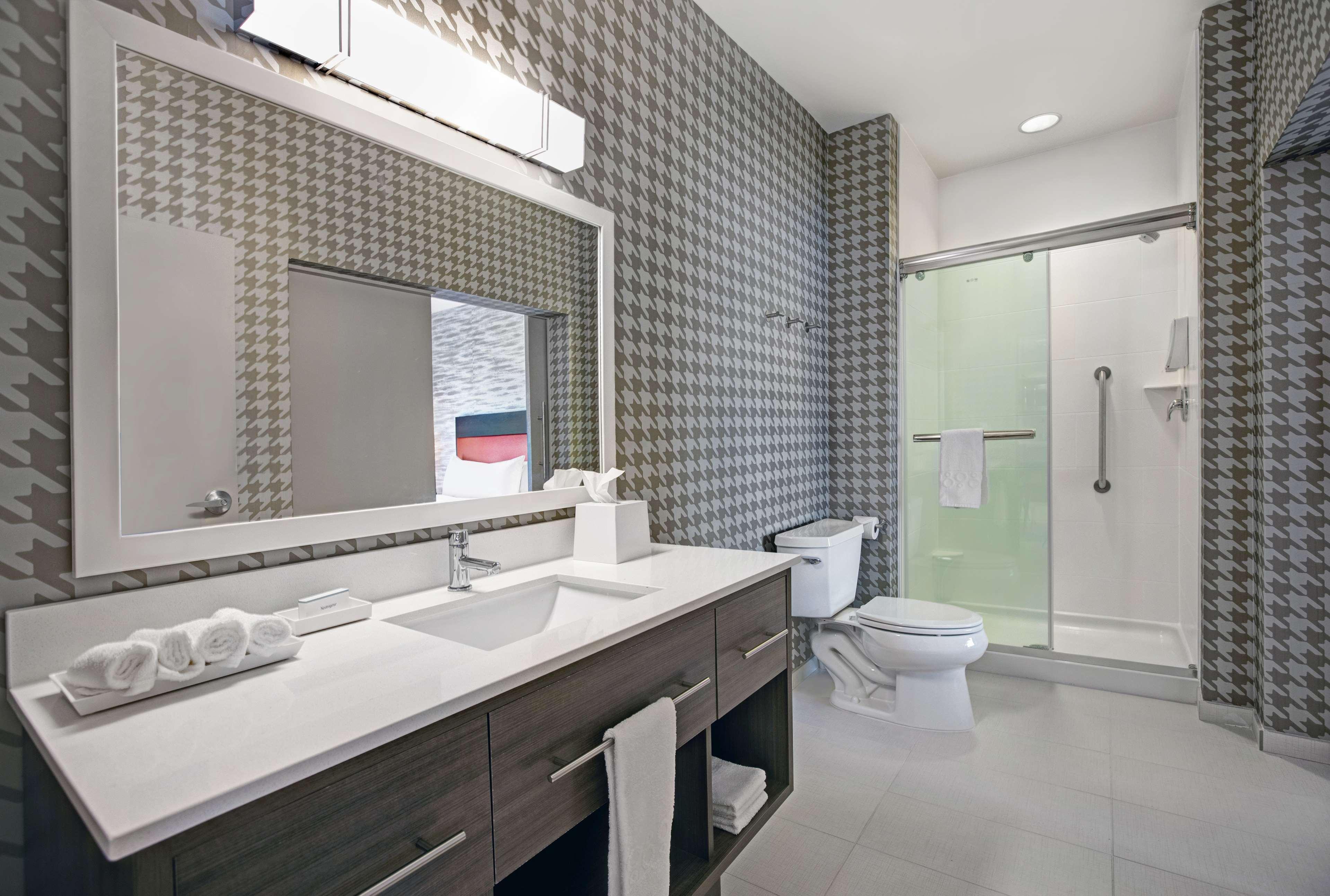 Home2 Suites By Hilton Richmond Buitenkant foto