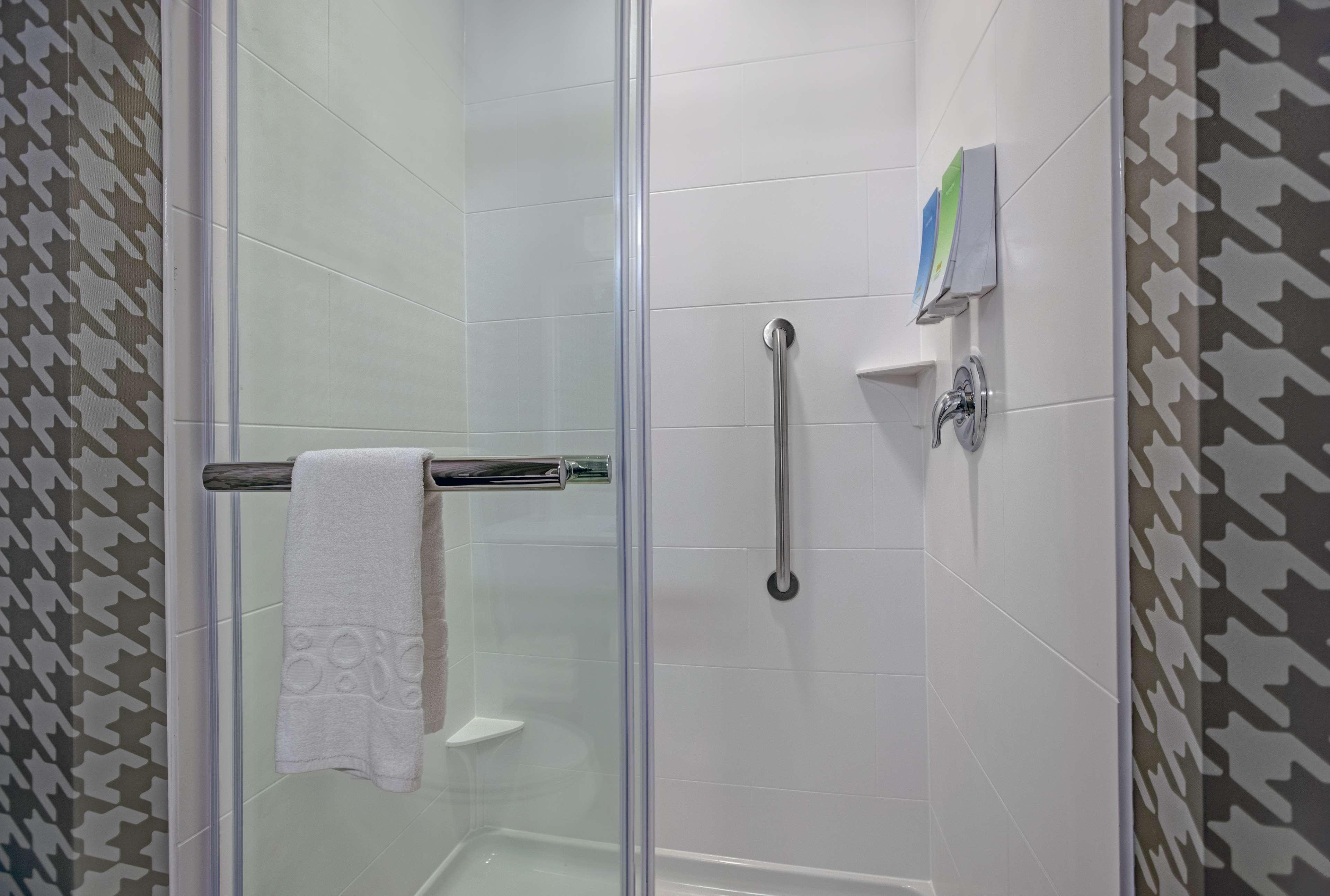 Home2 Suites By Hilton Richmond Buitenkant foto