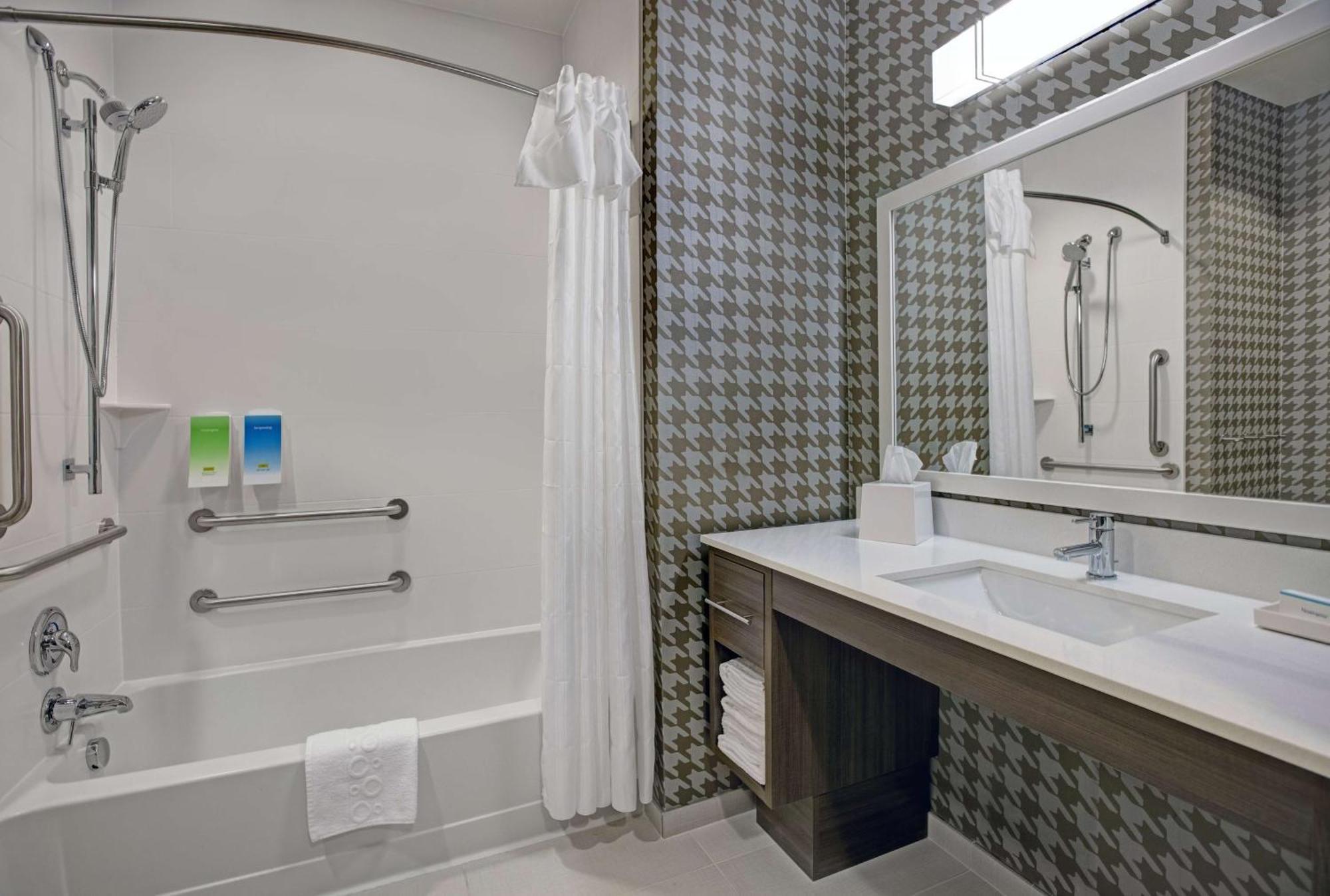 Home2 Suites By Hilton Richmond Buitenkant foto